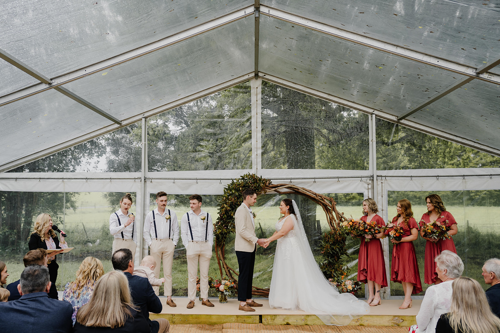 Jacynta and Ben wedding photograph 12