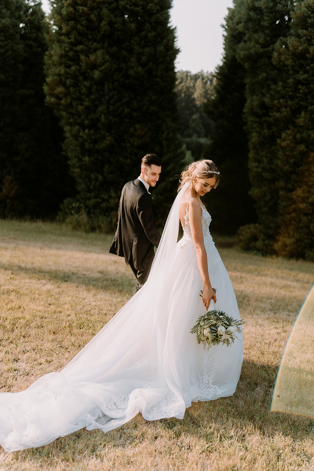 James and Rachel wedding photograph 32
