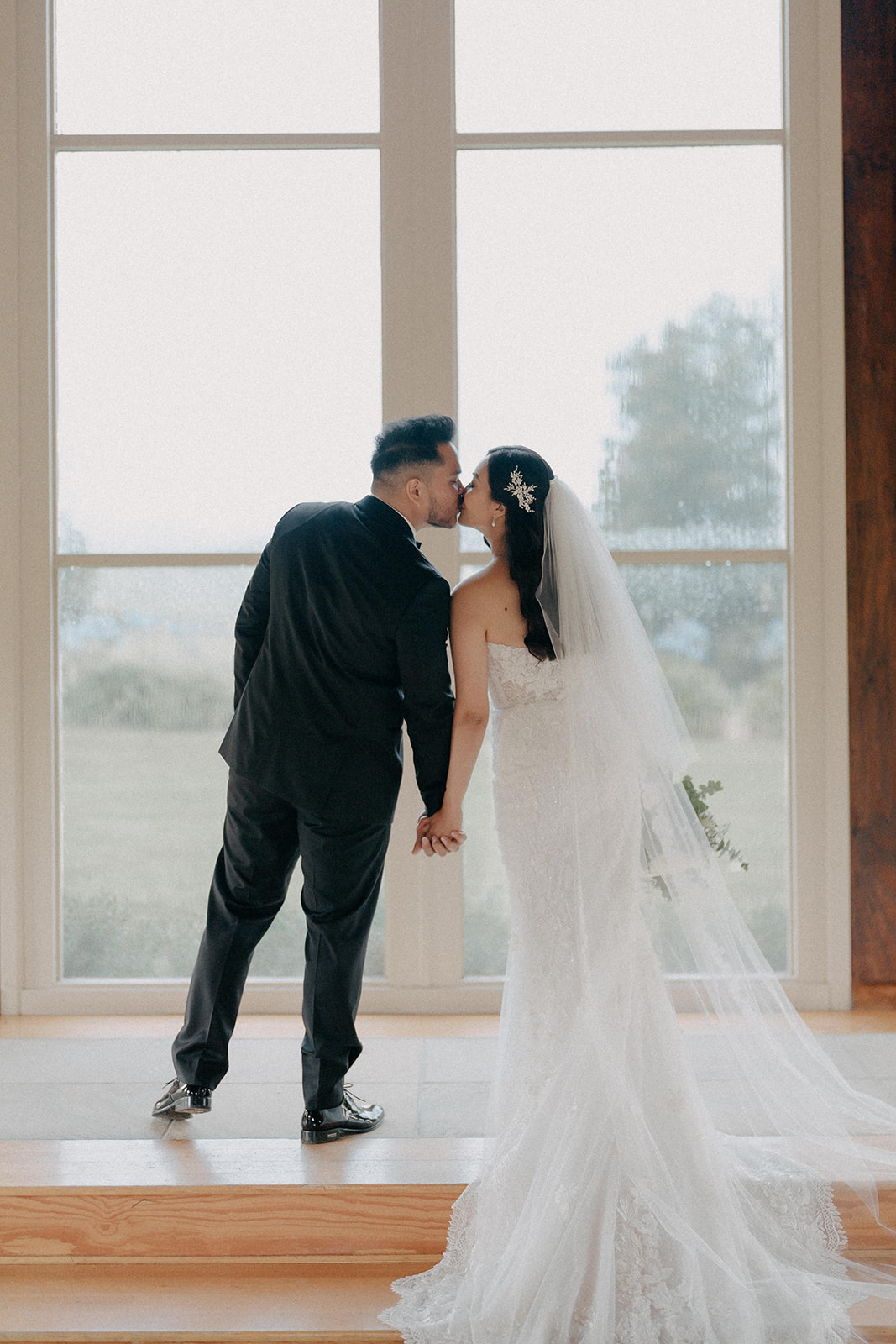 Kristine and Jonathan wedding photograph 32