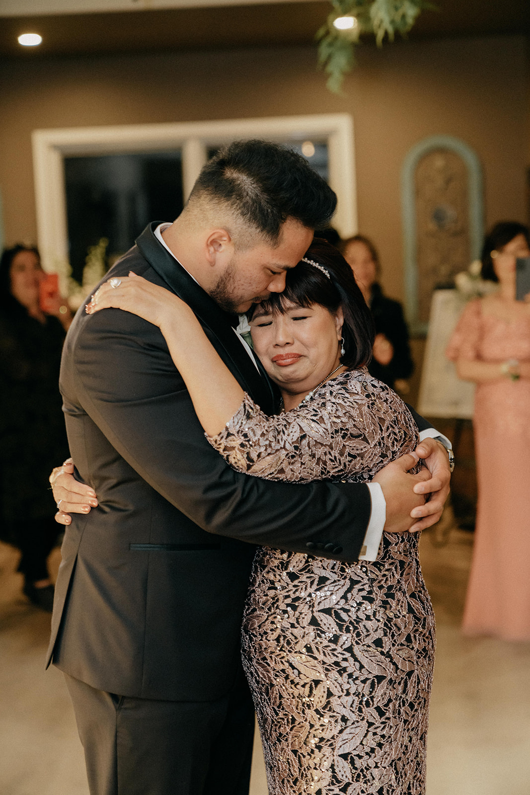 Kristine and Jonathan wedding photograph 52
